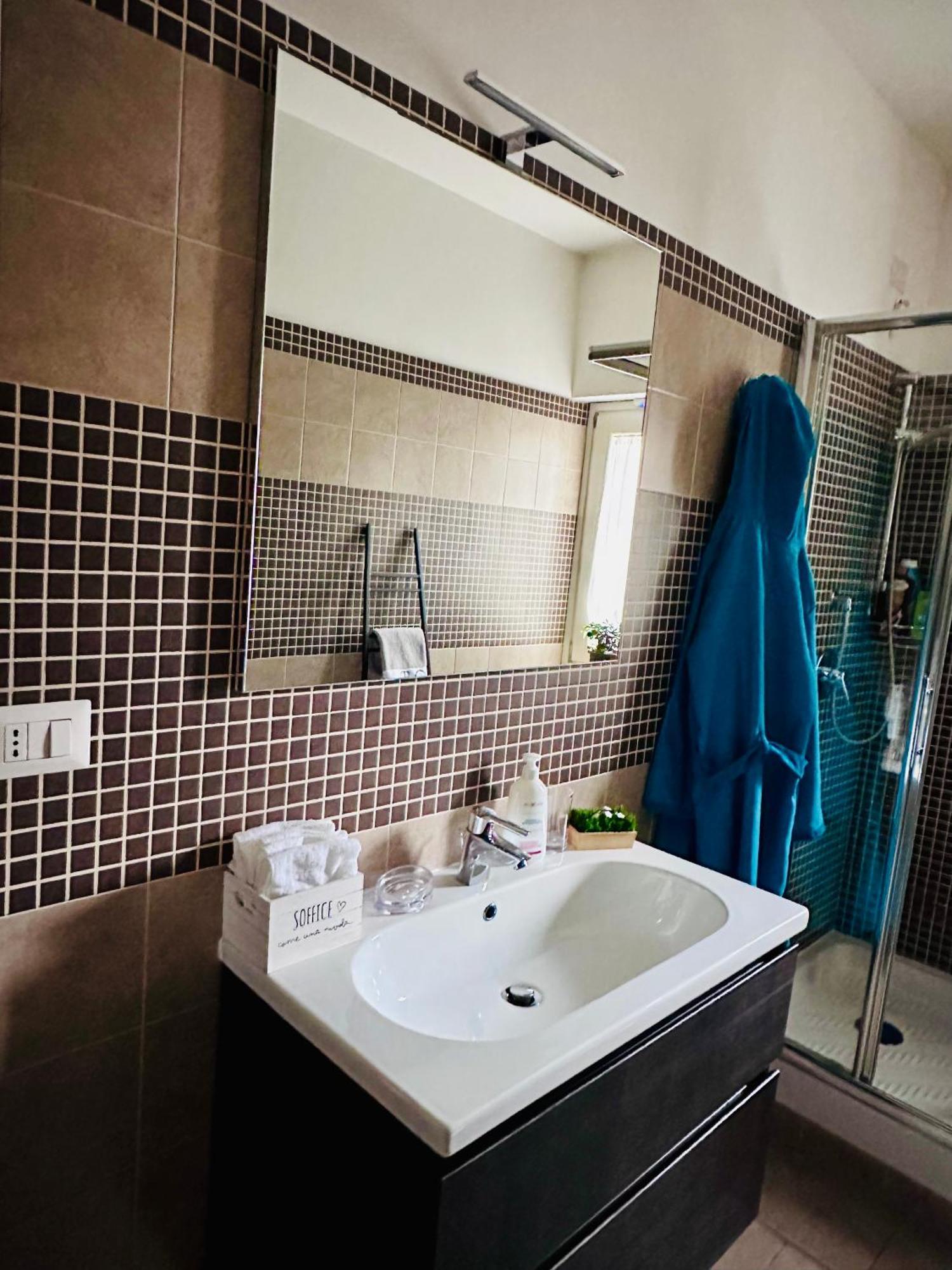 M Boutique Suite Авеццано Экстерьер фото